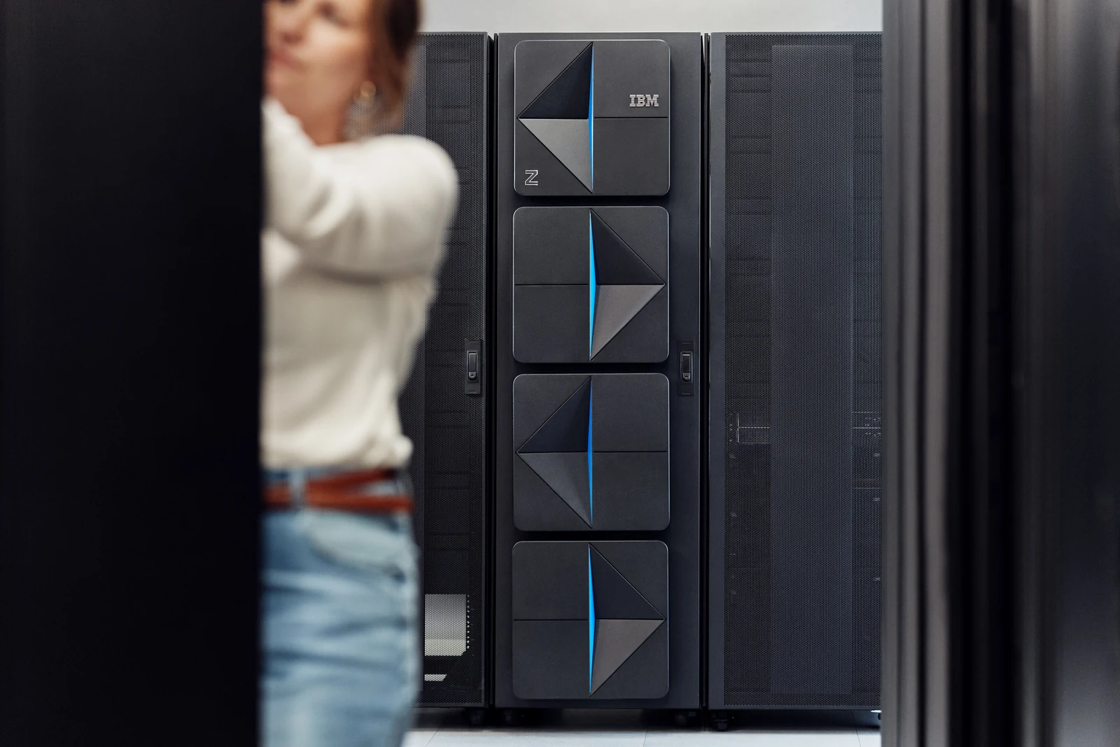 IBM z17 — однорамная система